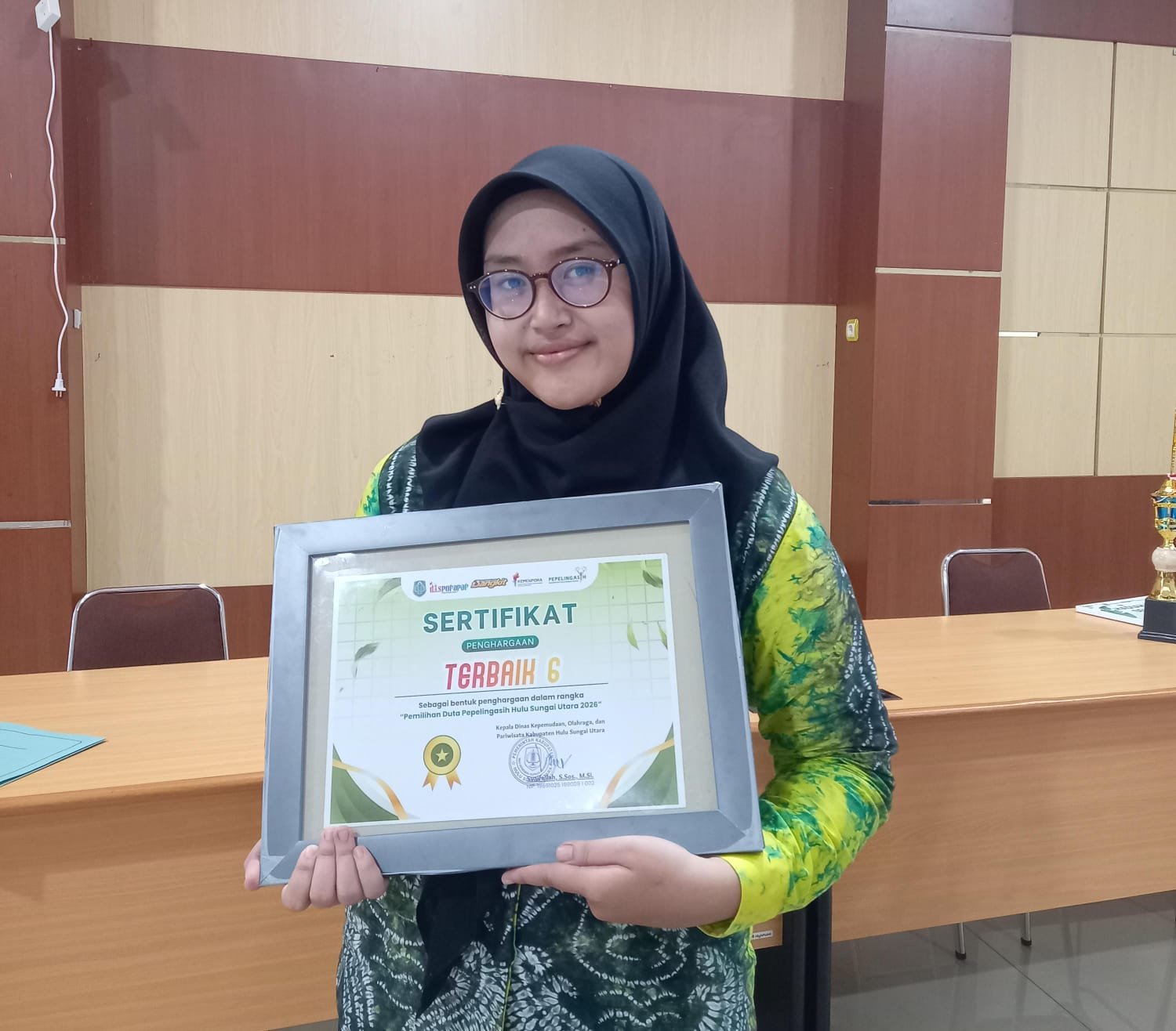 Siswi MAN 2 HSU Raih Terbaik 6 pada Pemilihan Duta Pepelingasih HSU 2026